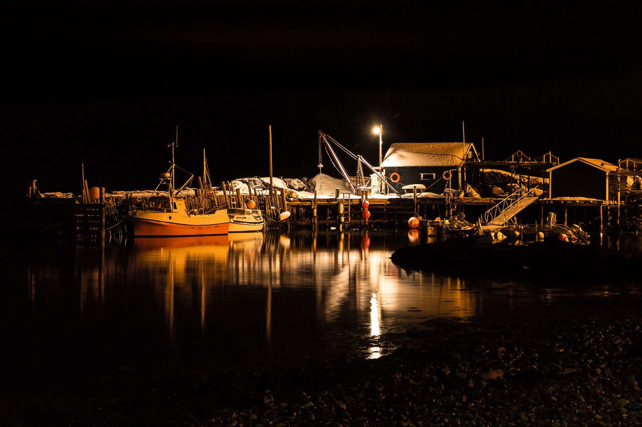 fishingboat docks water free photo