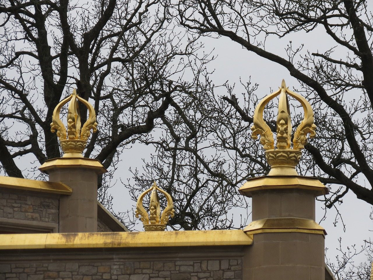 five pronged vajra buddha temple free photo