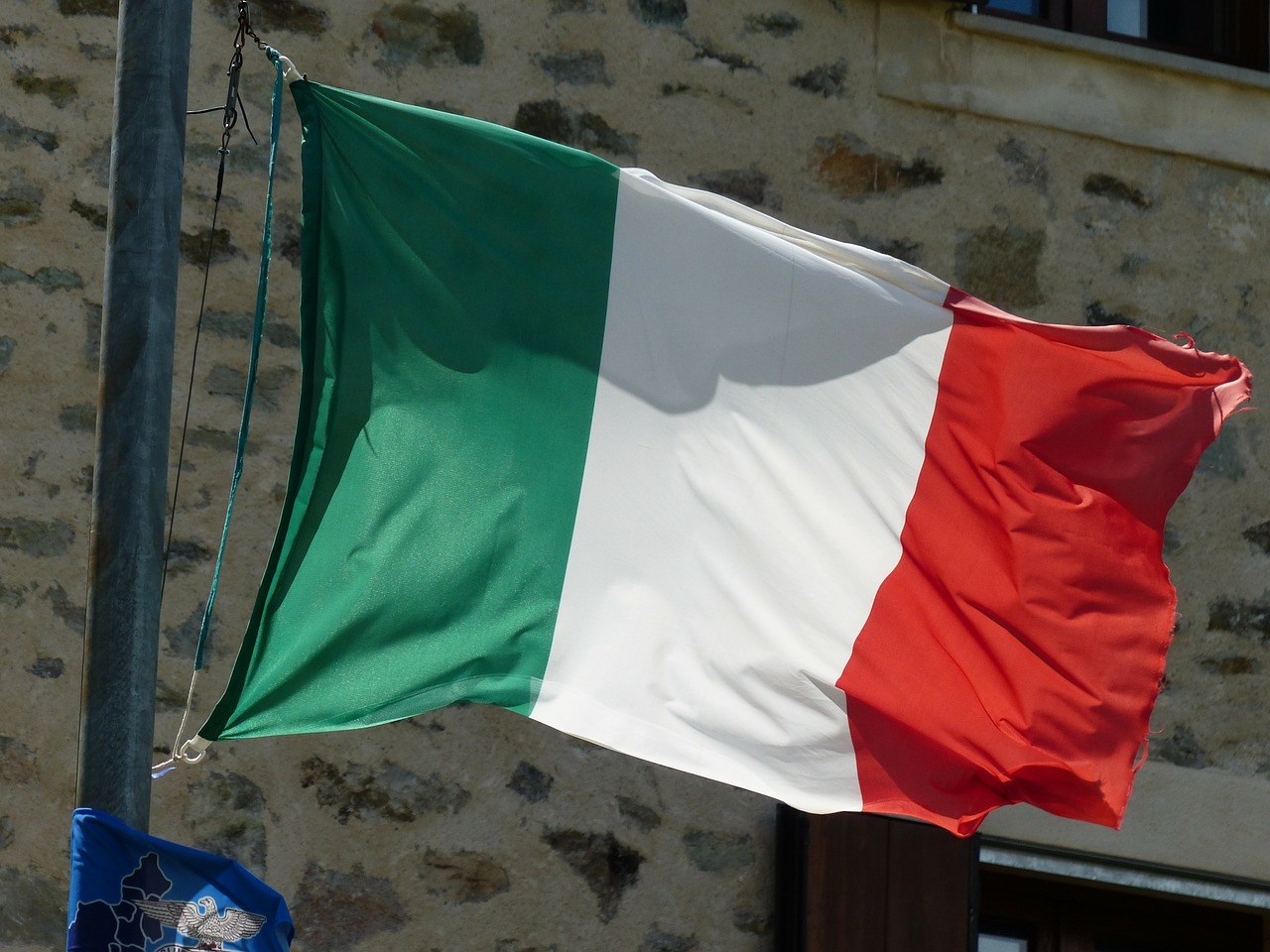 flag italy blow free photo