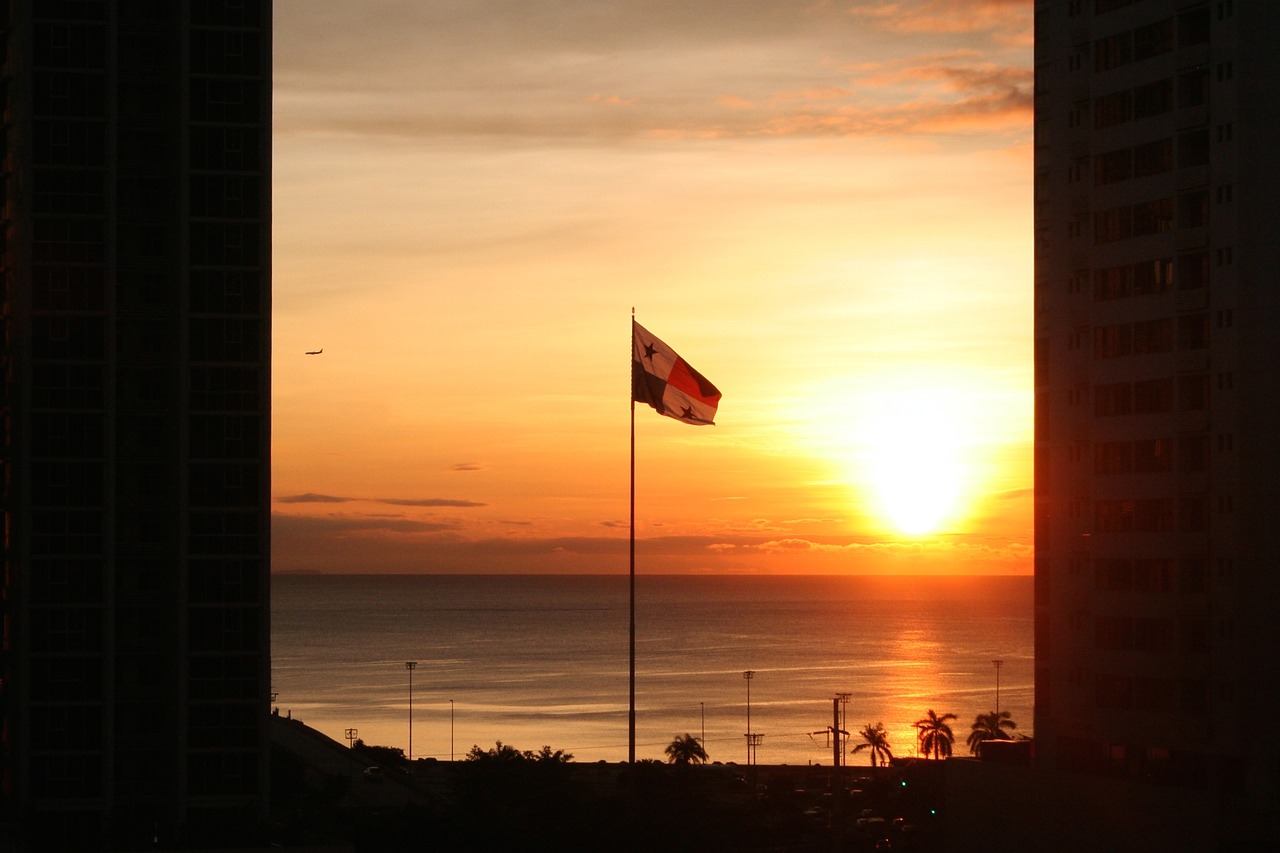 flag panama ocean free photo