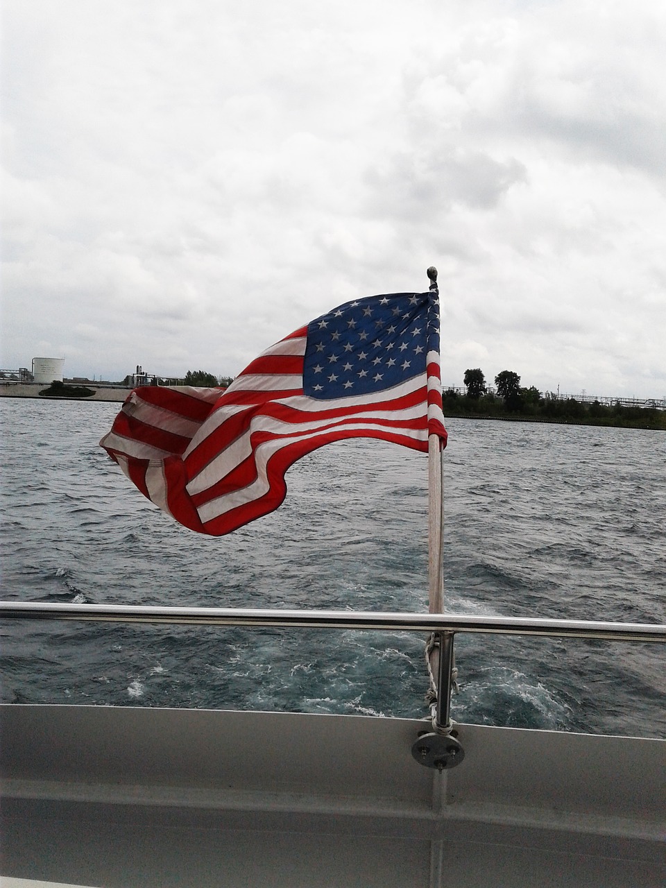 flag boat water free photo