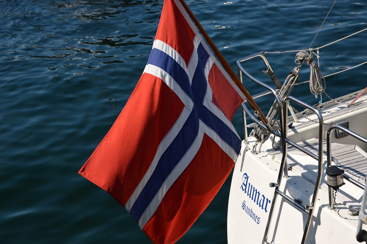 flag  norway  boat free photo