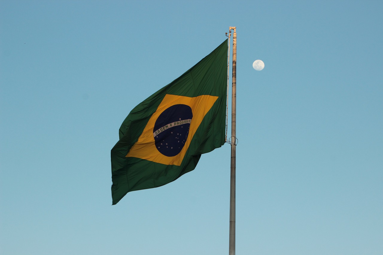 flag  brazil  sky free photo