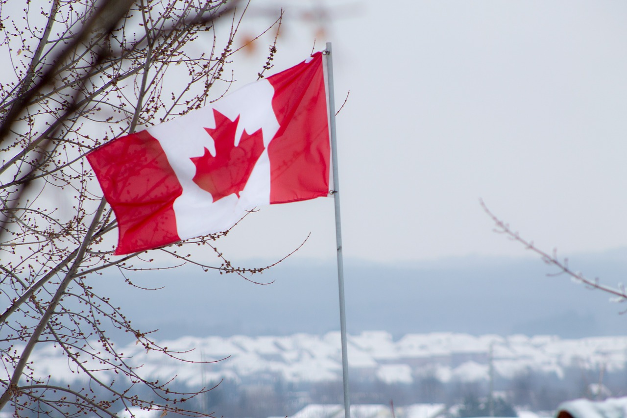 flag canada red free photo