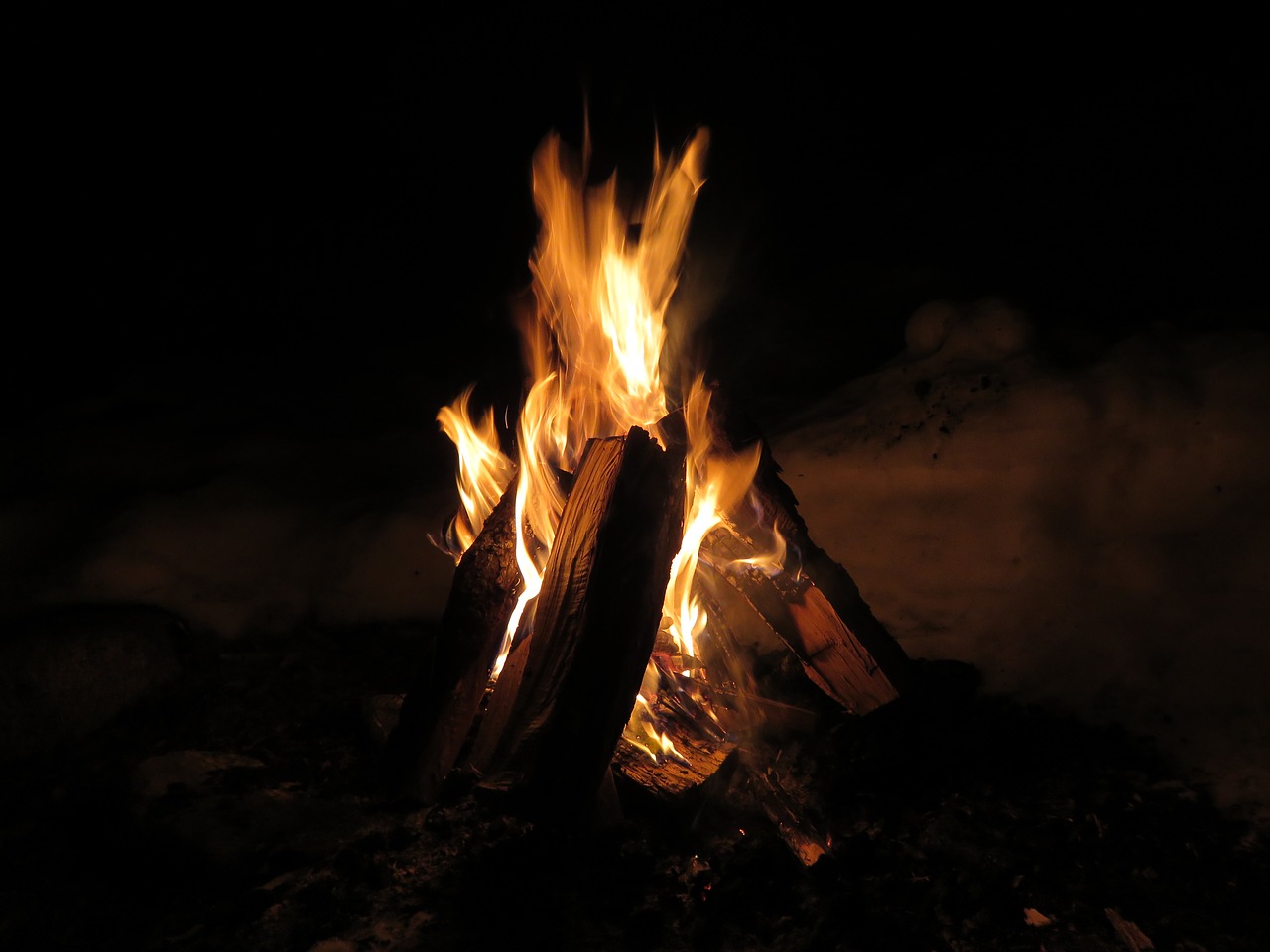 flames fire campfire free photo
