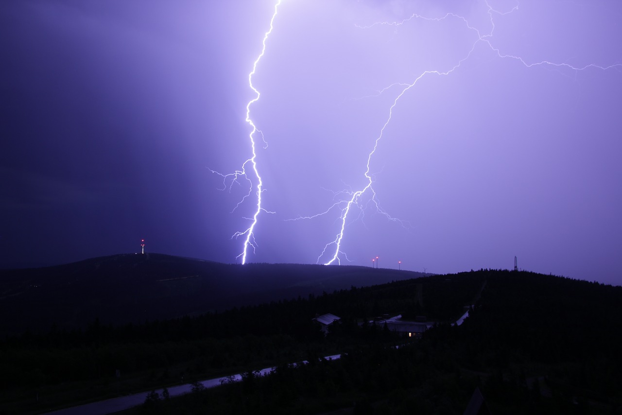 flash thunderstorm keilberg free photo