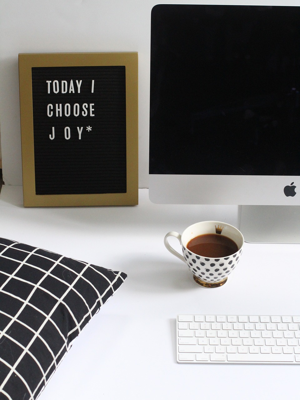 flatlay  mac  imac free photo