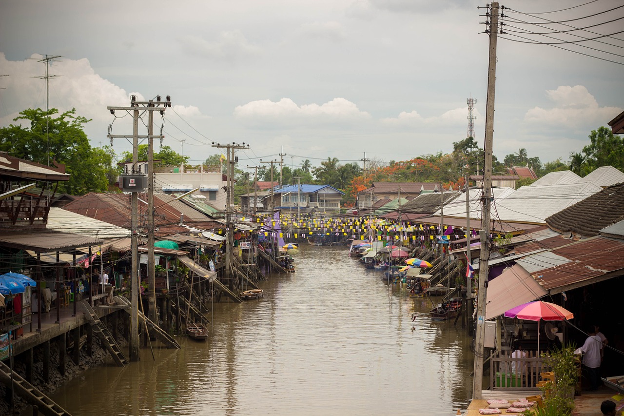 floating market canal classic free photo