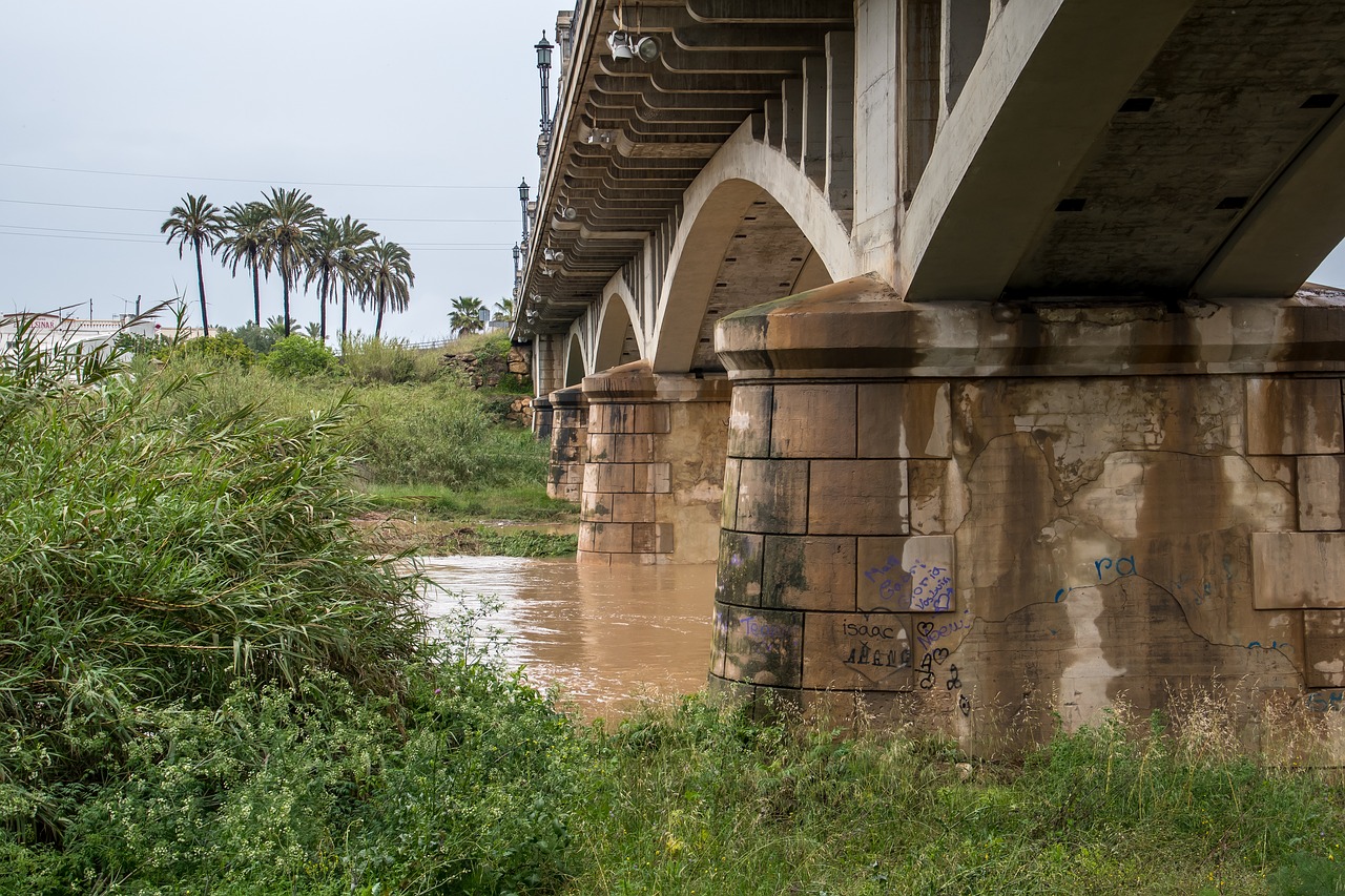 flood  bridge  manufactures free photo