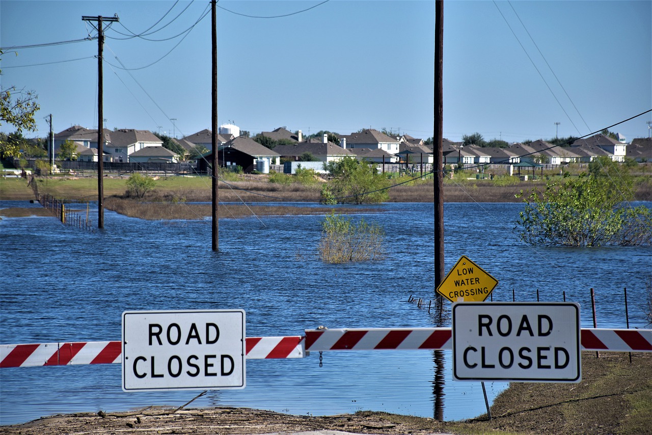 flood  disaster  river free photo