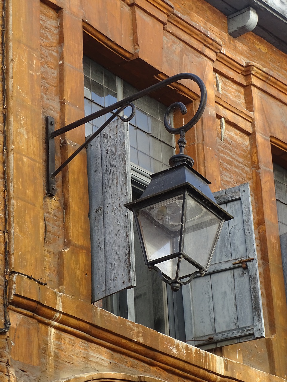 floor lamp  street  lille free photo