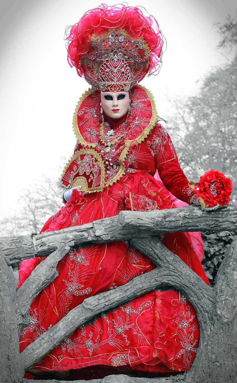 floralia venetian costume free photo