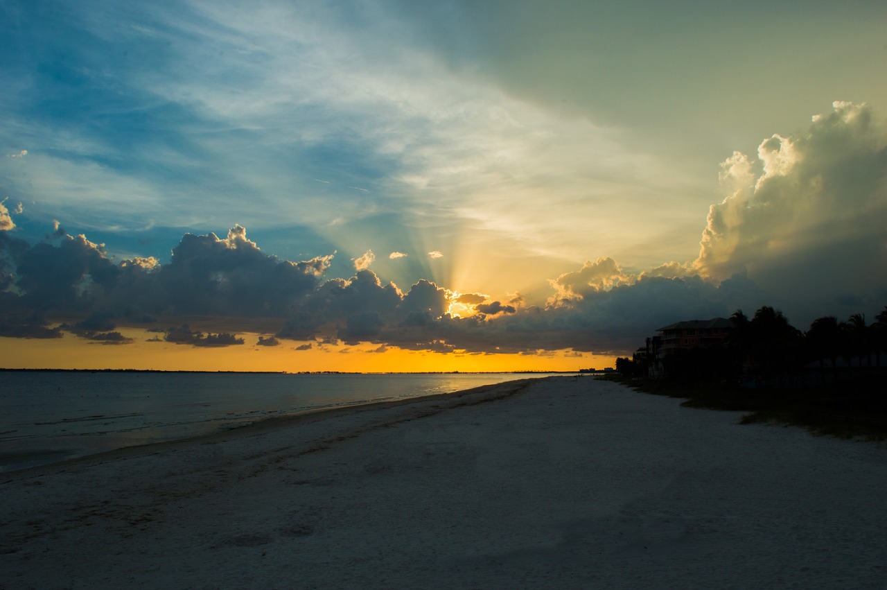 florida  sunset  sun rays free photo