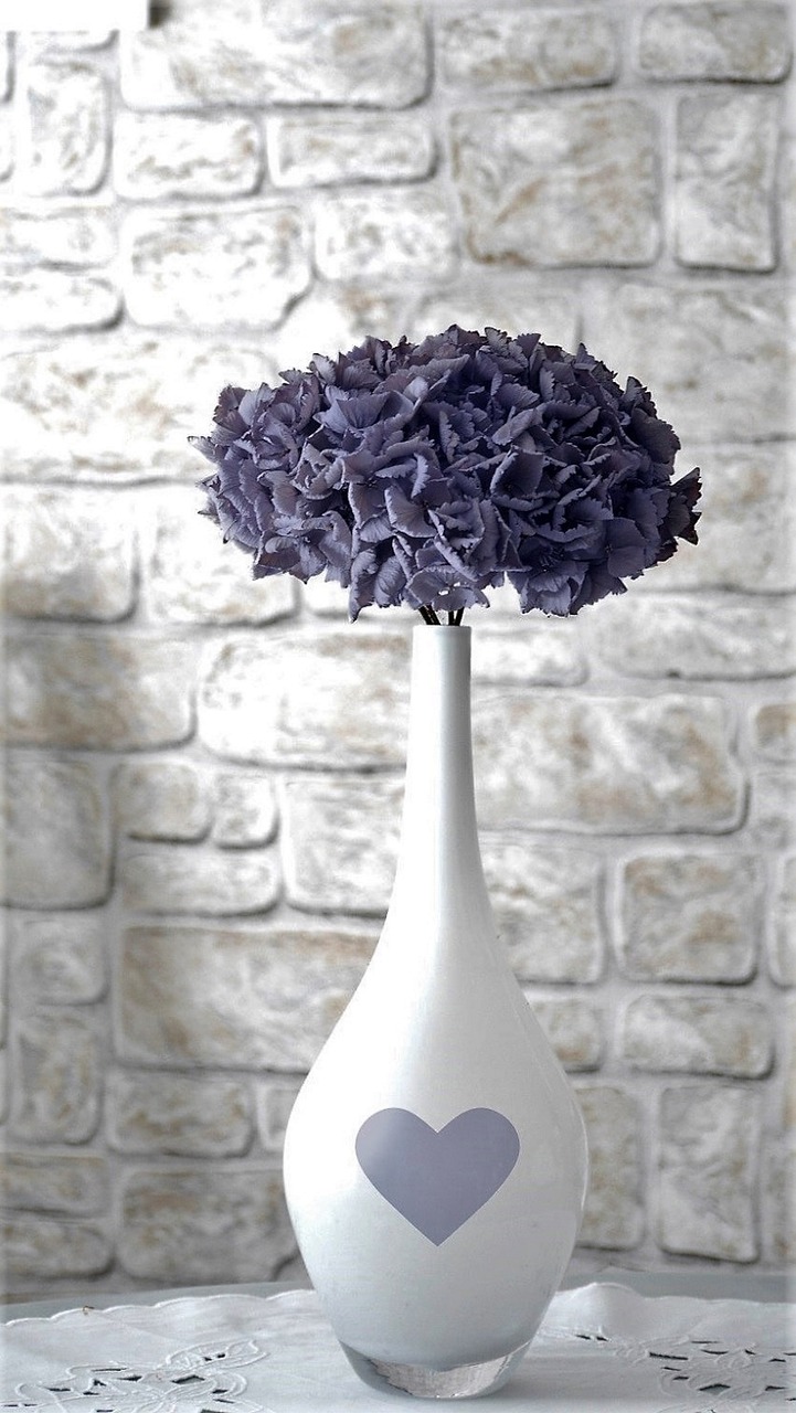 flower  vase  hydrangea free photo
