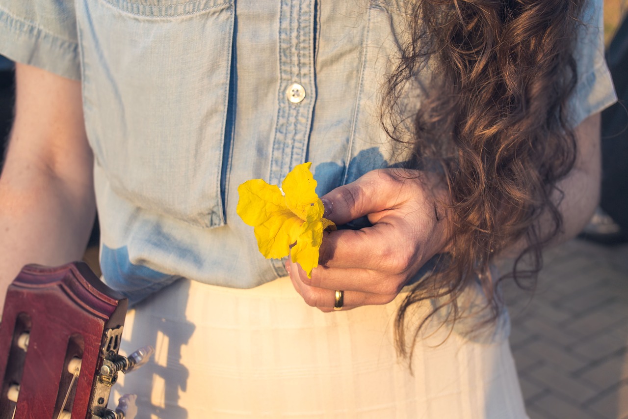 flower  hair  details free photo