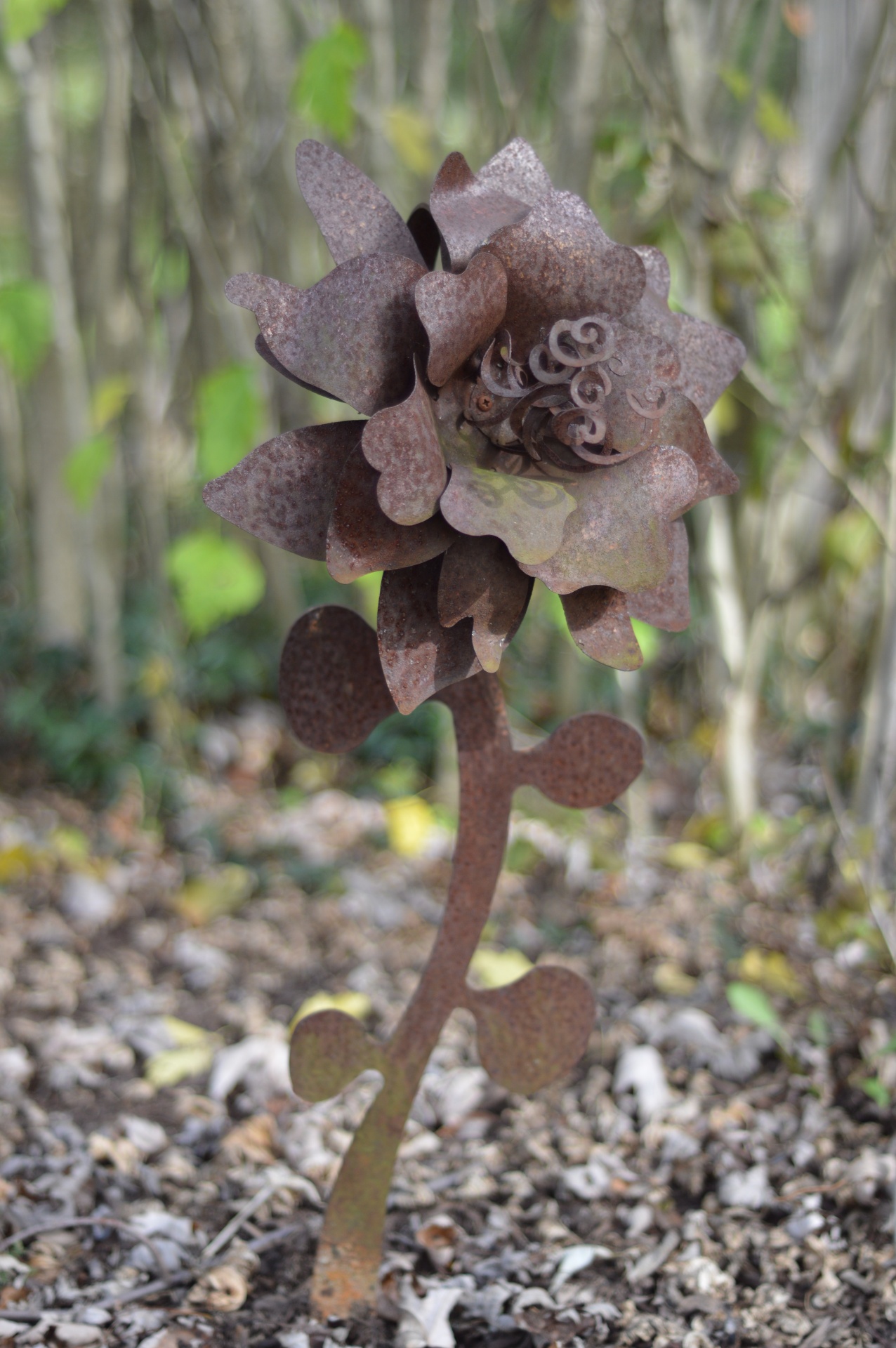 flower sculpture rust free photo