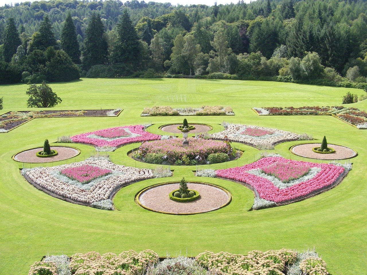 flowerbeds gardens park free photo