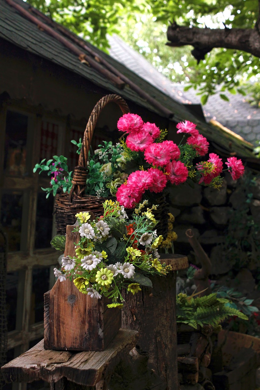 flowers basket outdoor free photo