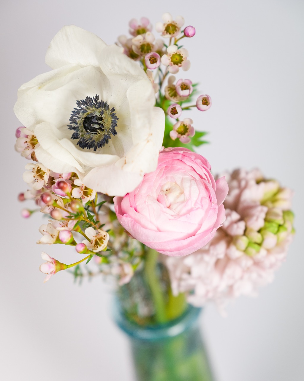 flowers bouquet bokeh free photo