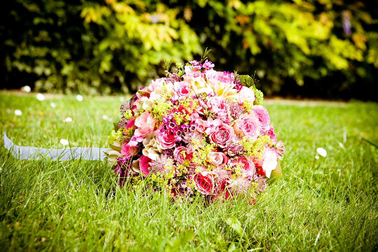 flowers wedding bridal bouquet free photo