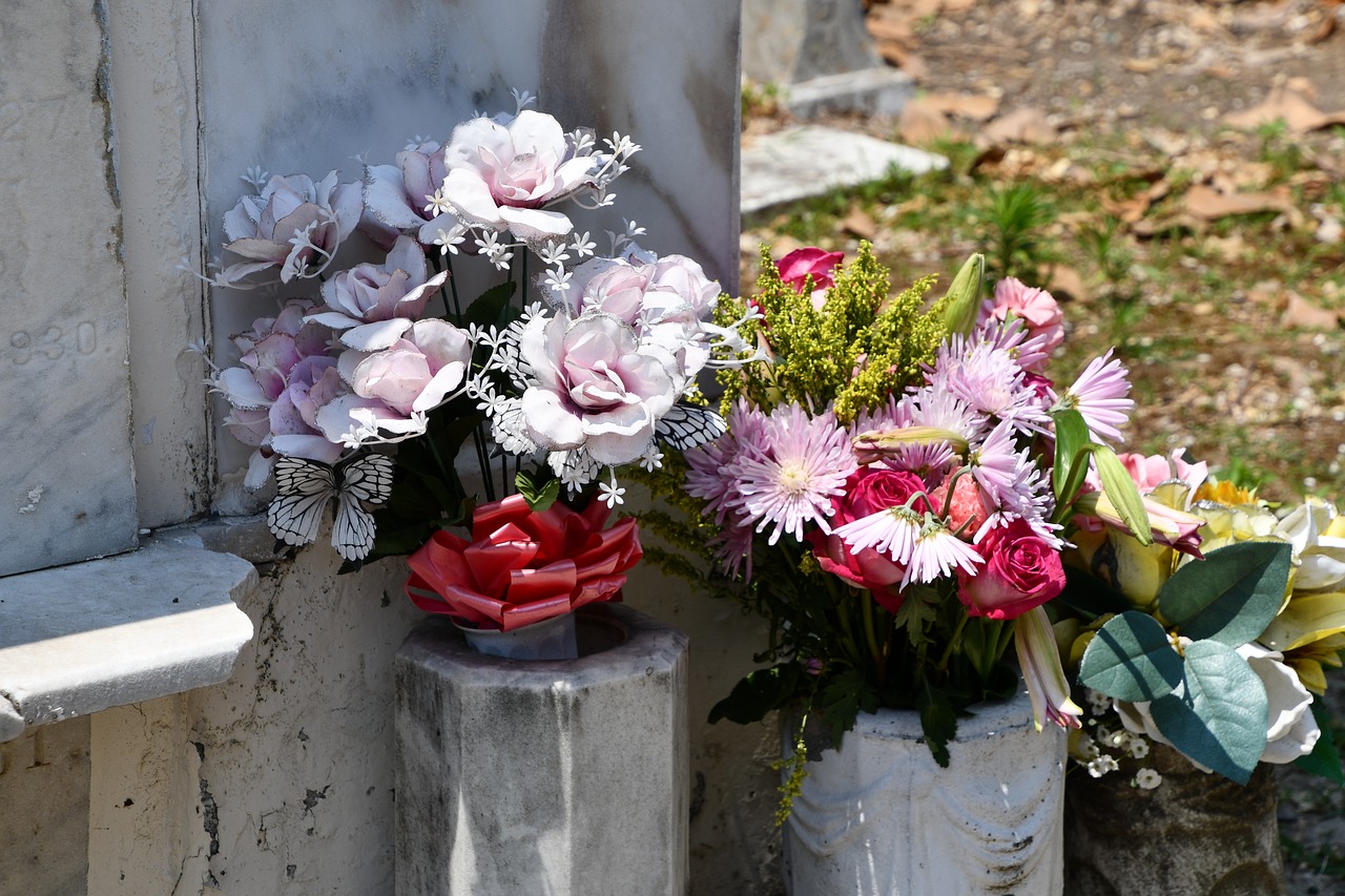flowers  cemetery  grave free photo