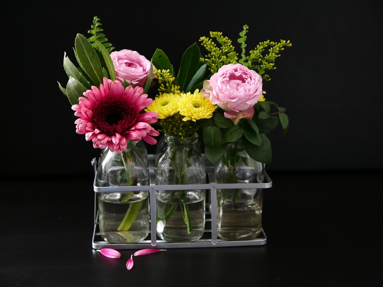 flowers  arrangement  decoration free photo