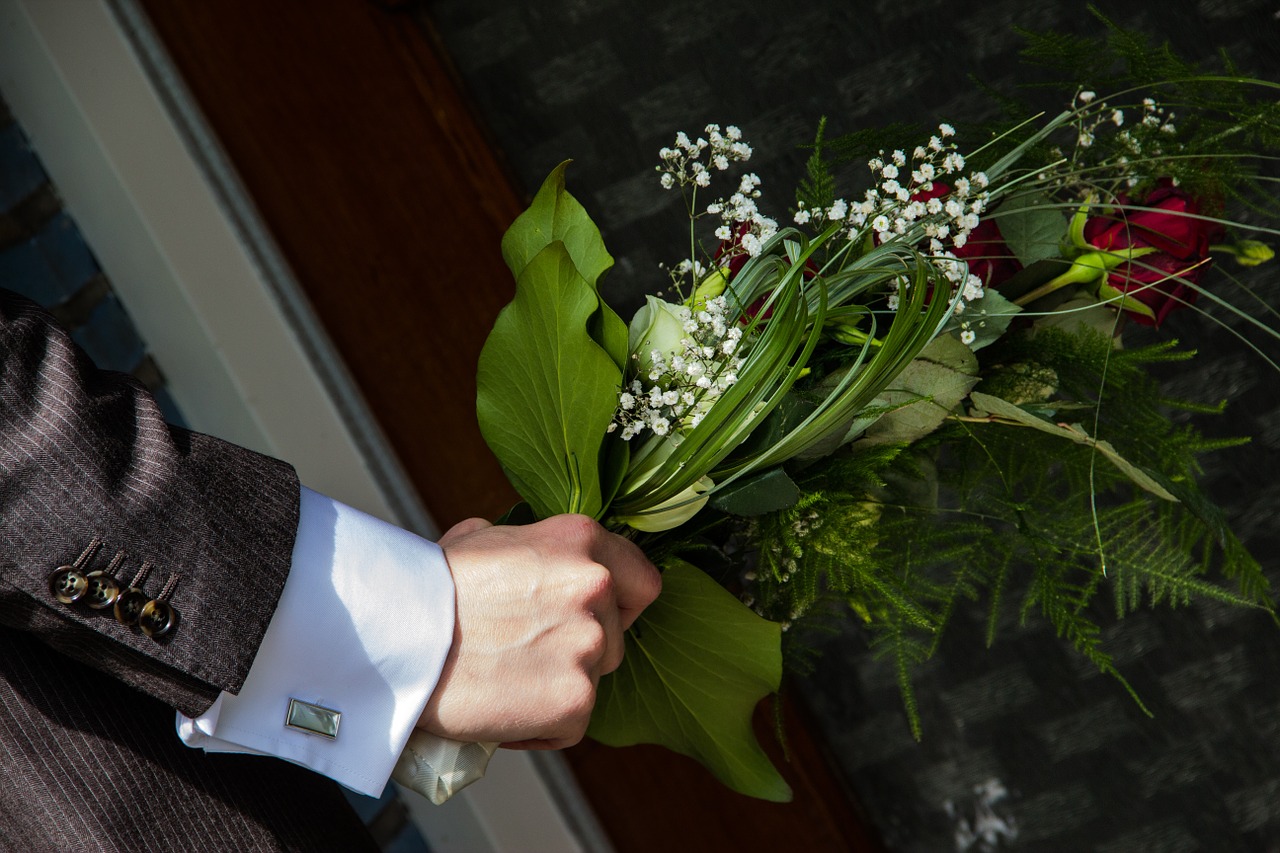 flowers bouquet ring the bell free photo