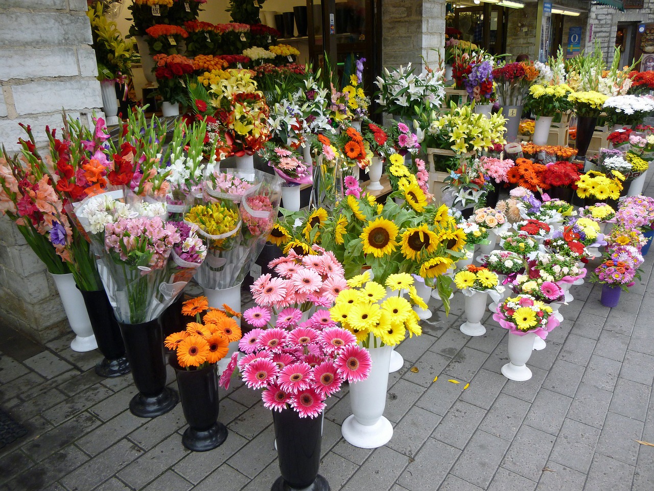 flowers flower shop bouquet free photo