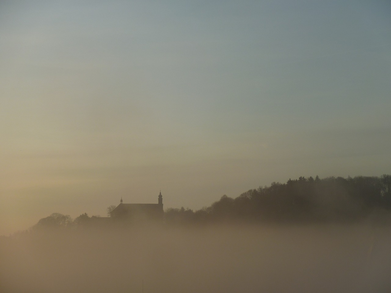 fog fuda female mountain free photo