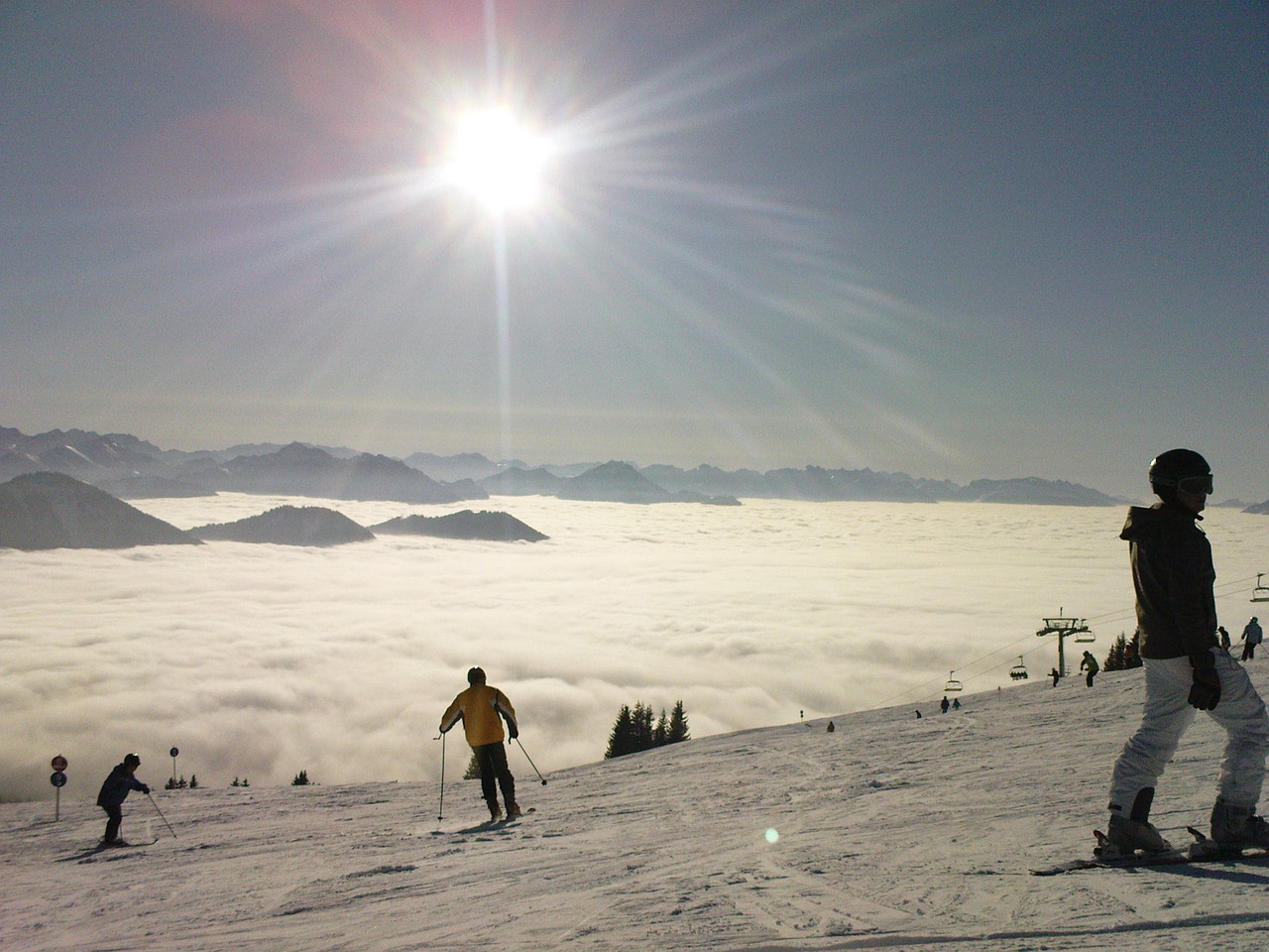 fog skiing sun free photo