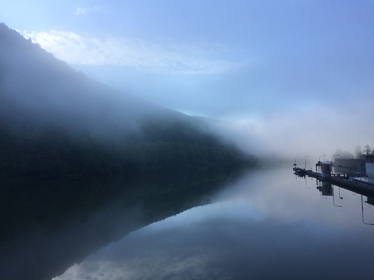 fog  water  morning free photo