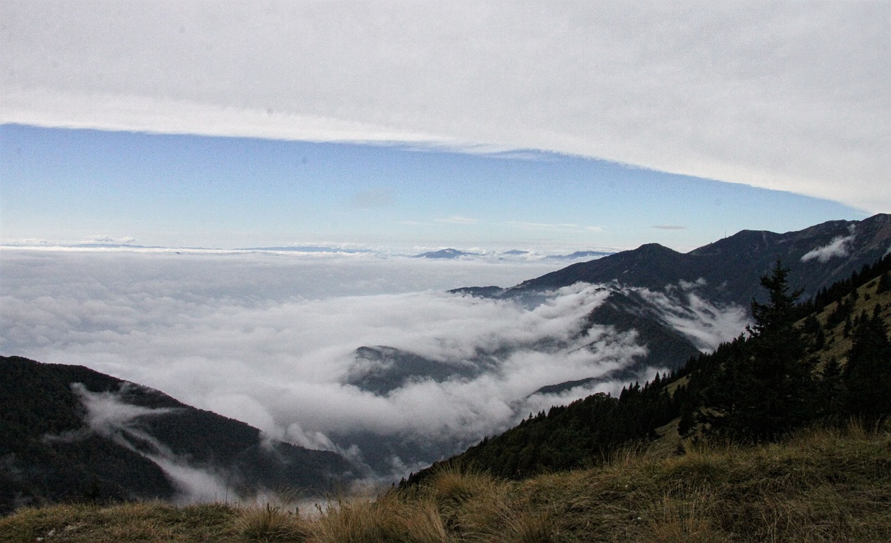 fog hills landscape free photo