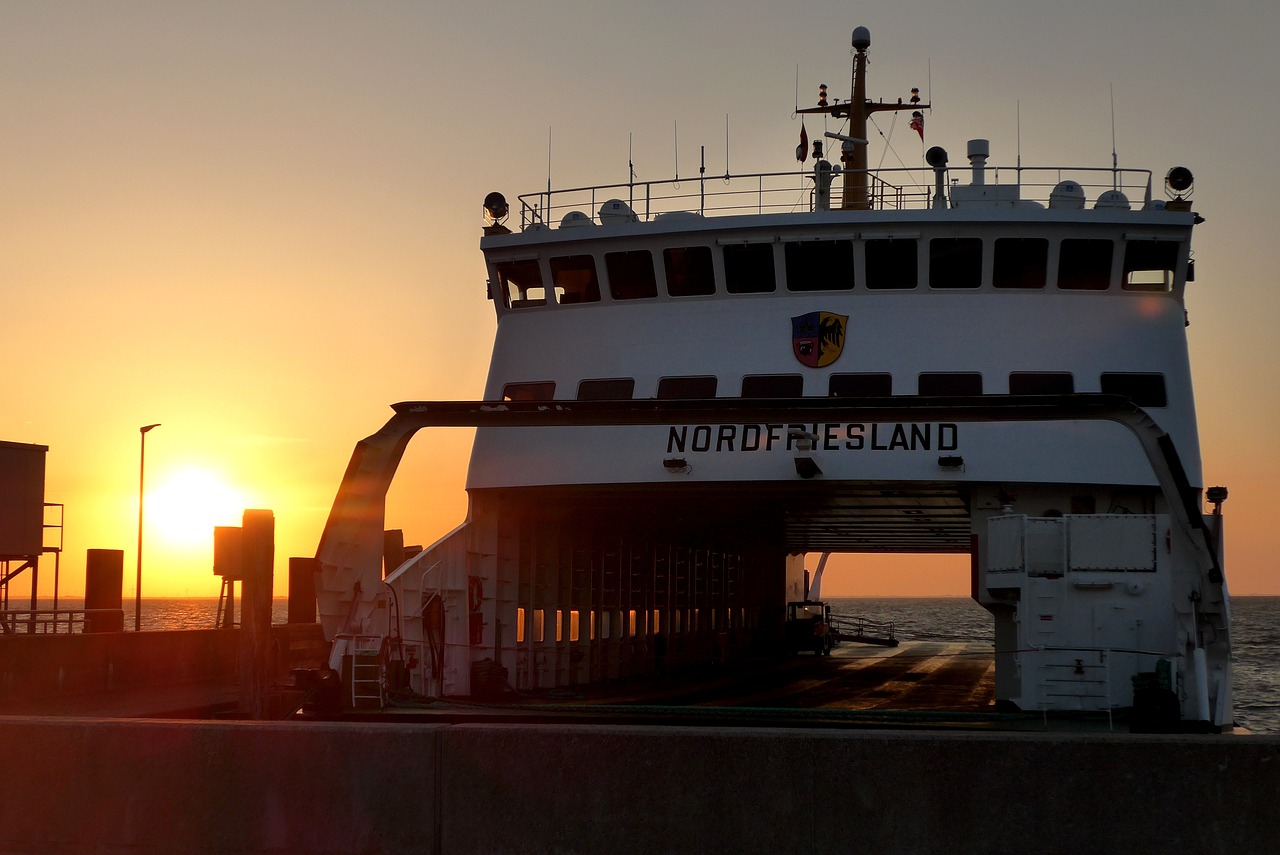 föhr  ship  ferry free photo