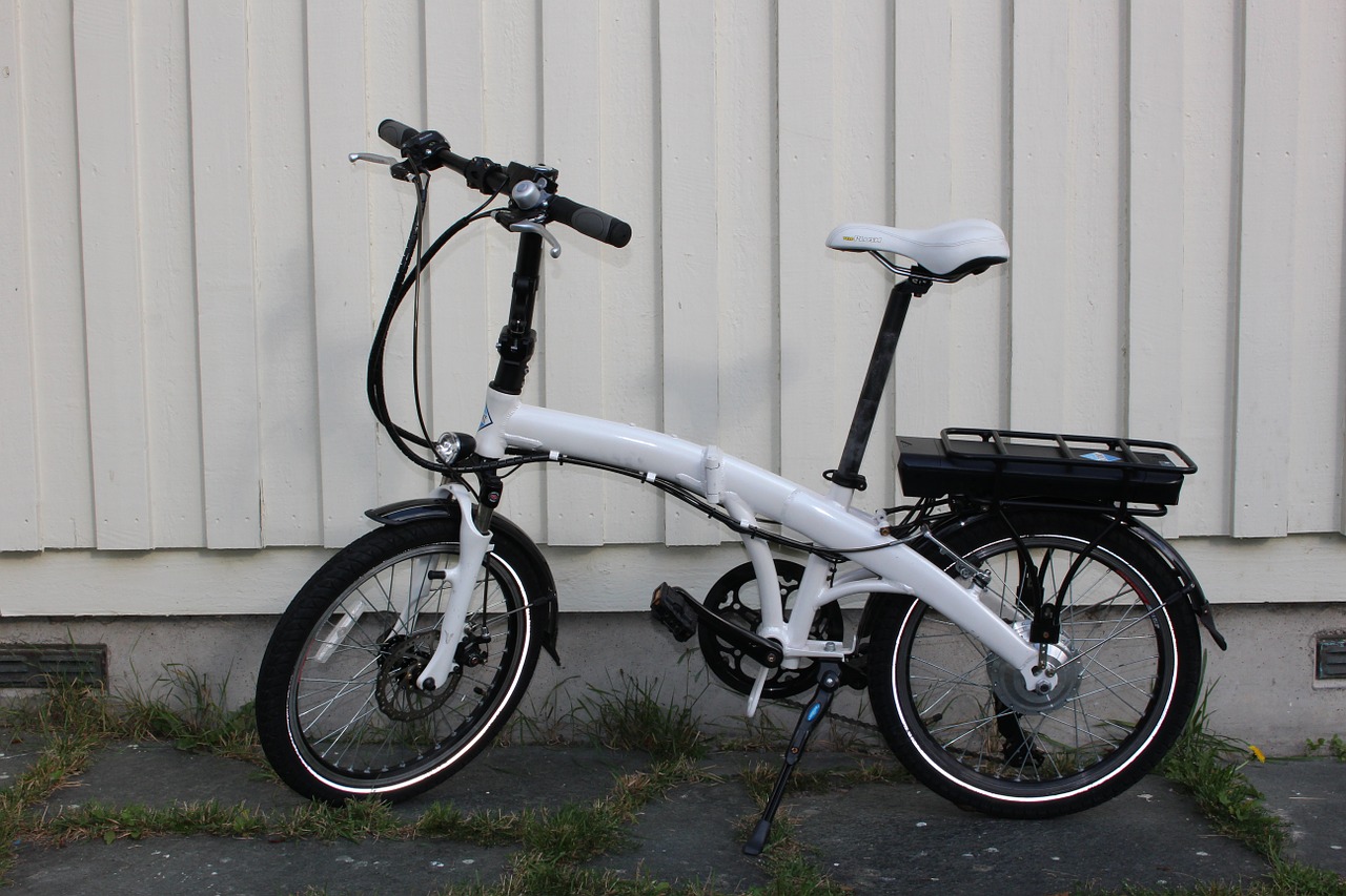 foldable electric bike 250w free photo