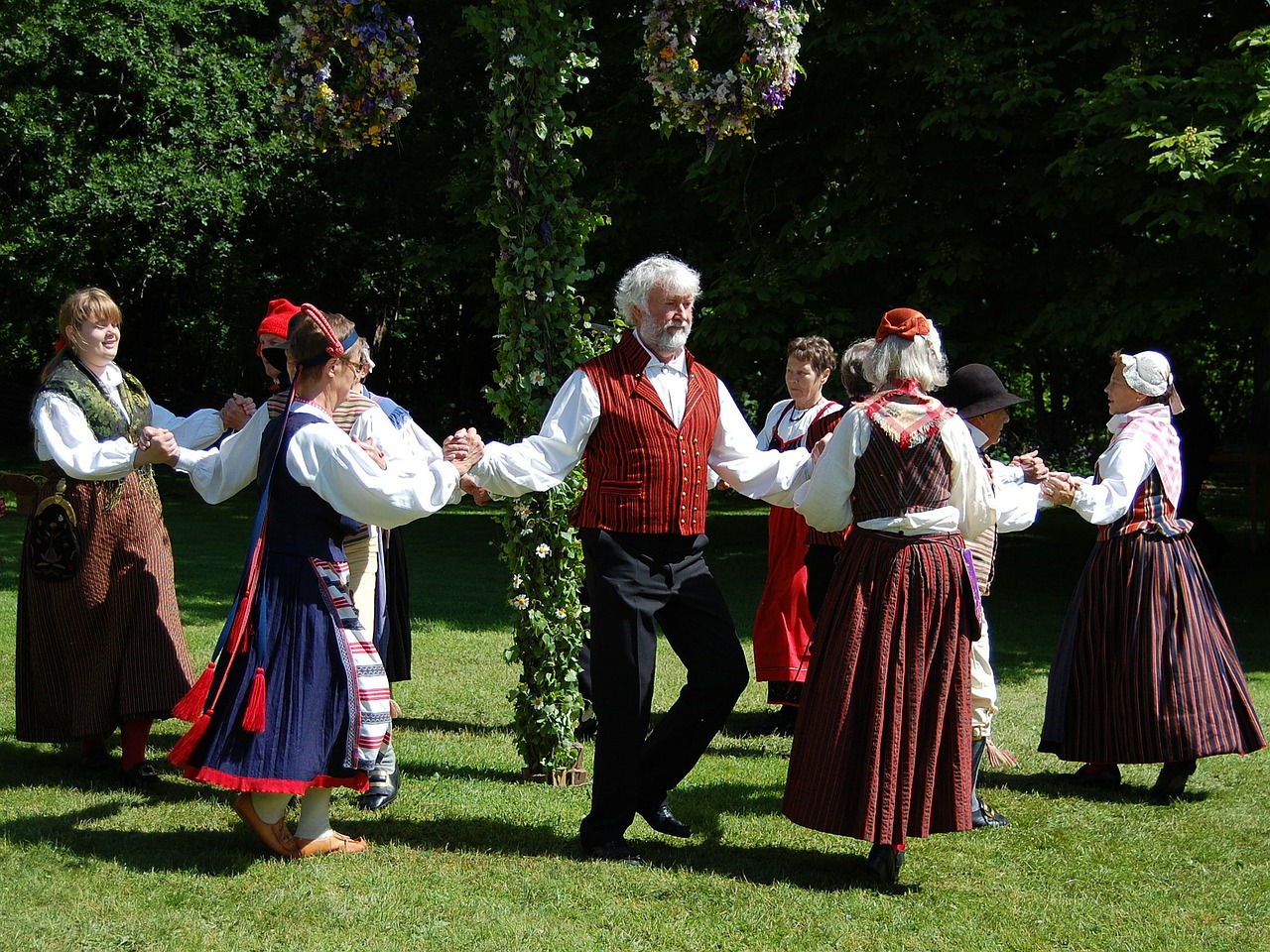 folk-dance folk dance square dance free photo