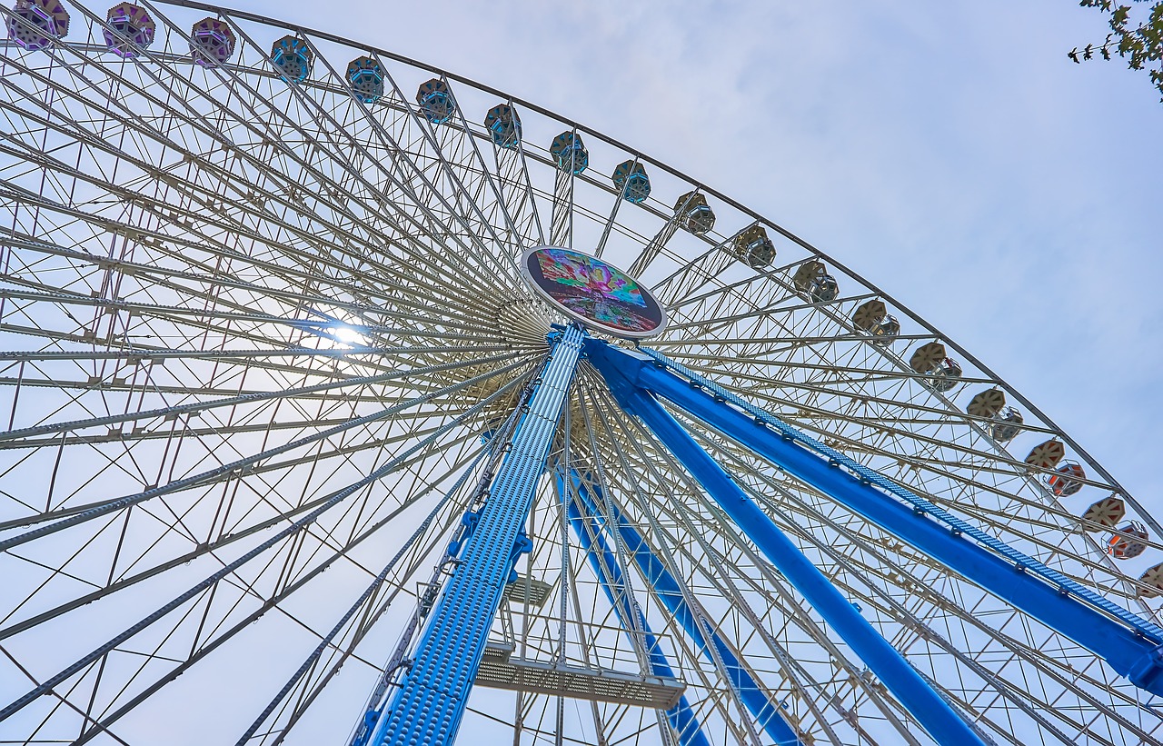 folk festival  ferris wheel  year market free photo