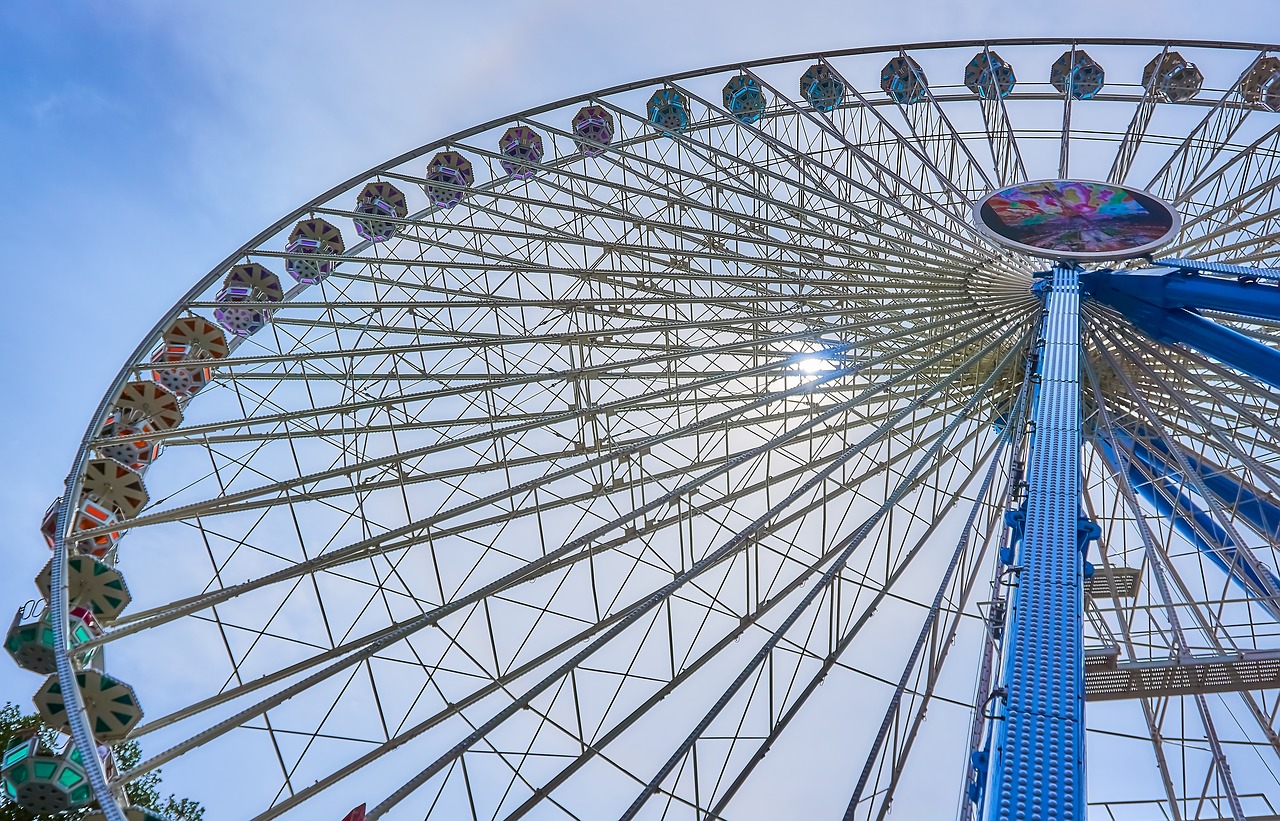 folk festival  ferris wheel  year market free photo