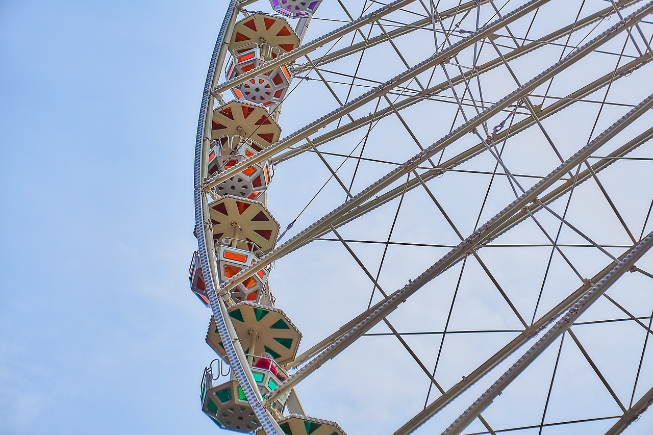 folk festival  ferris wheel  year market free photo