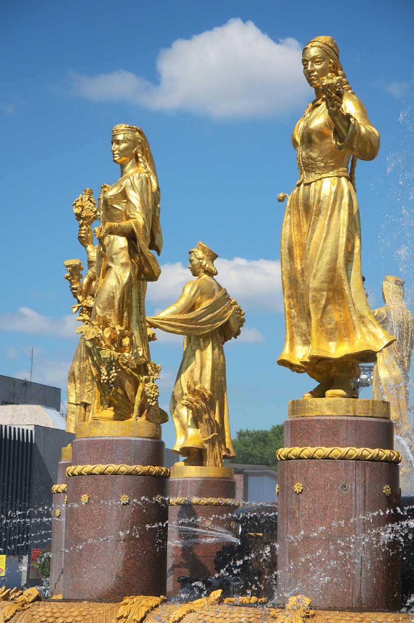 fontaine moscow gold free photo