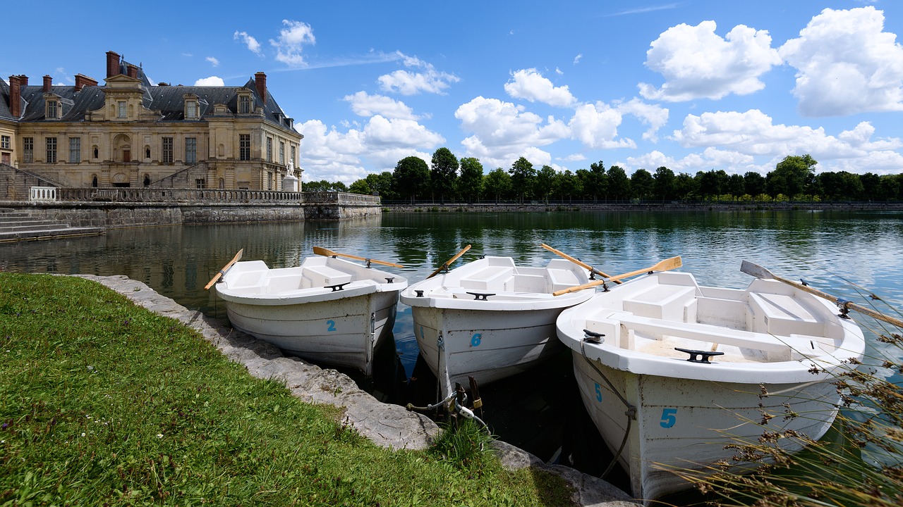 fontainebleau rowboat water free photo