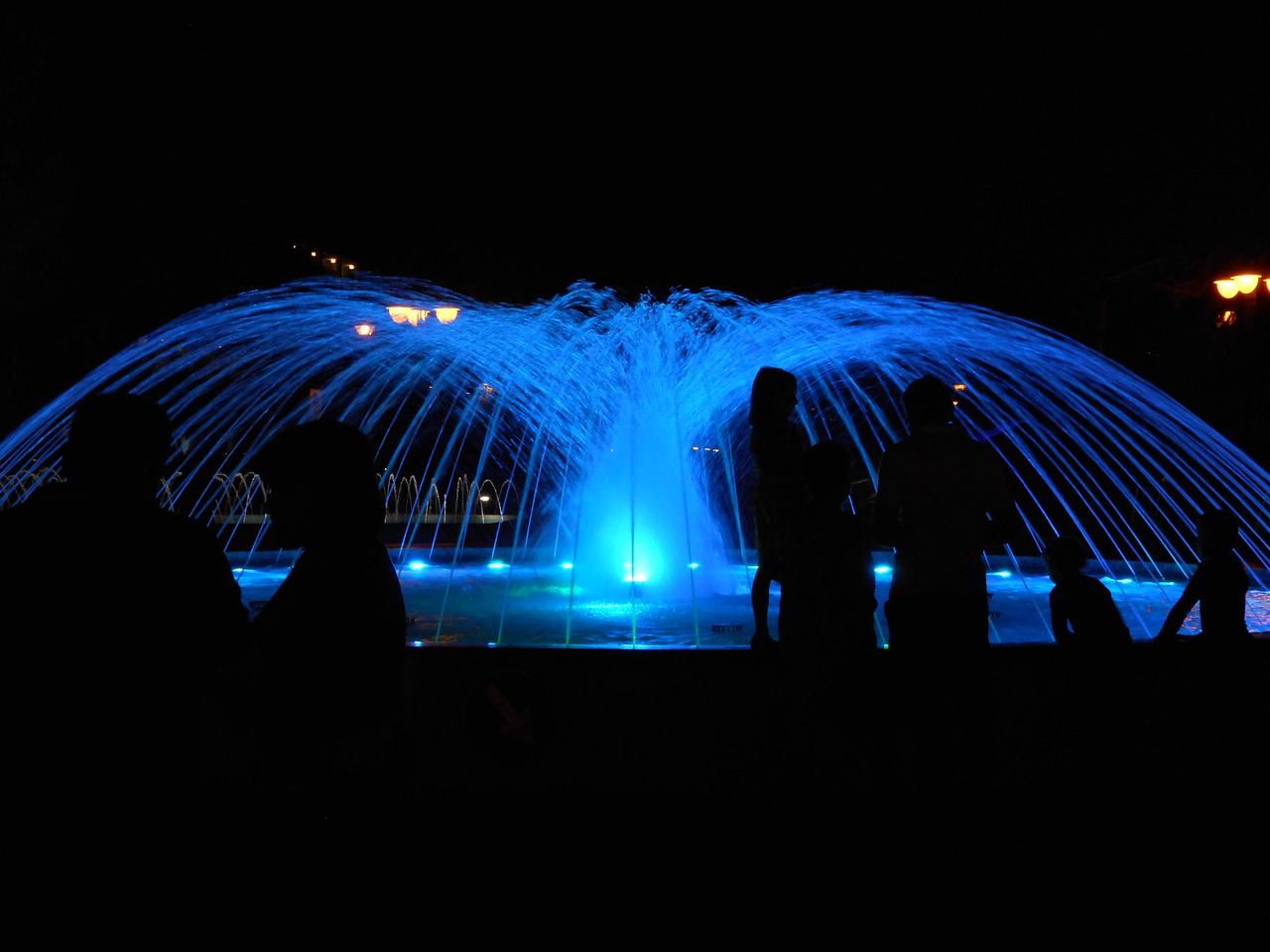 fontana night lit free photo