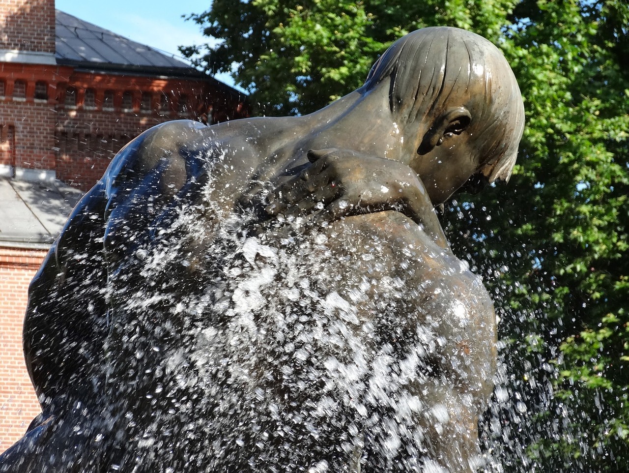 fontanna ptop bydgoszcz fountain free photo