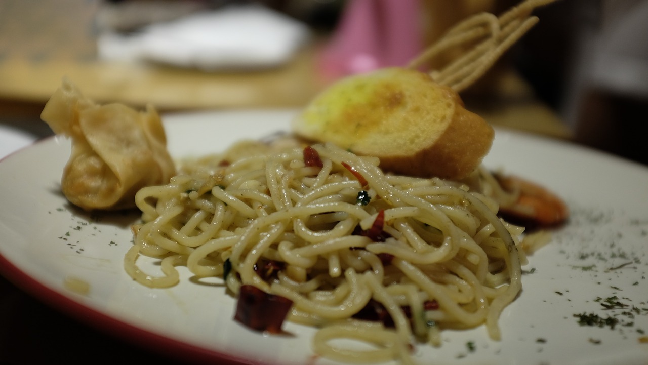food spaghetti pasta free photo