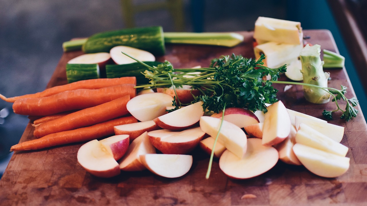 food carrots apples free photo