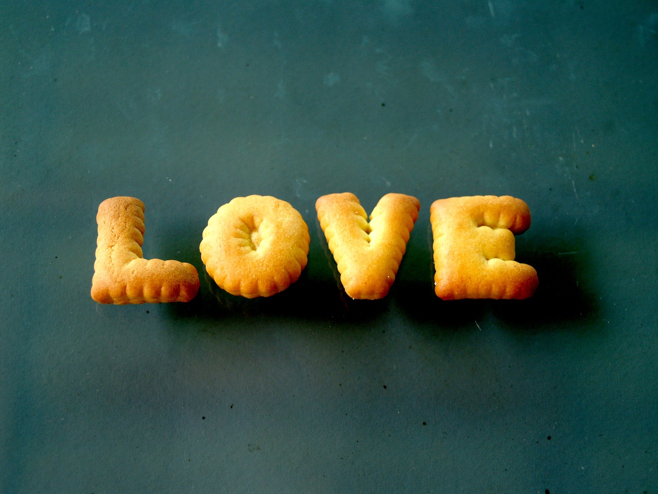 food alphabet biscuit free photo