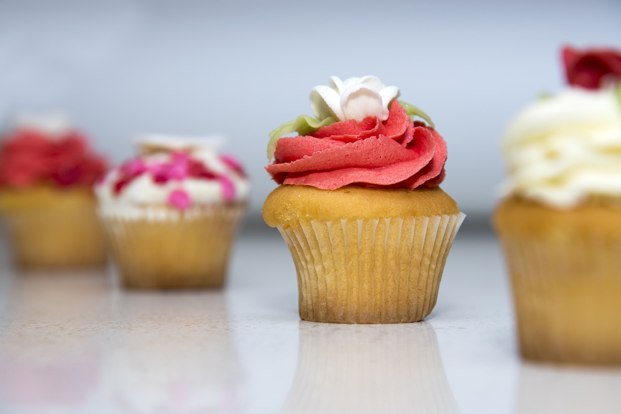 food cupcake sweet free photo