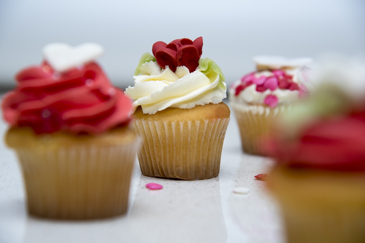 food cupcake sweet free photo