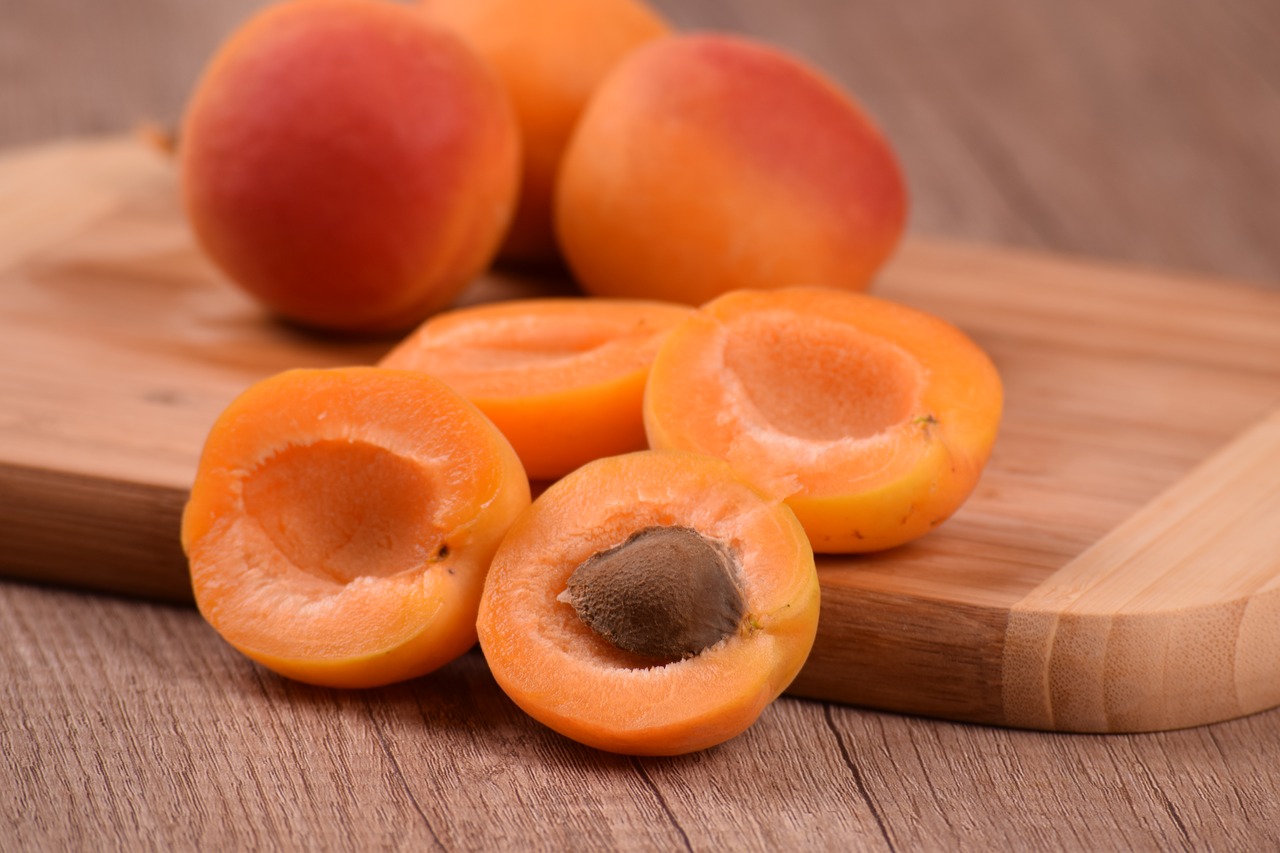 food fruit apricot free photo