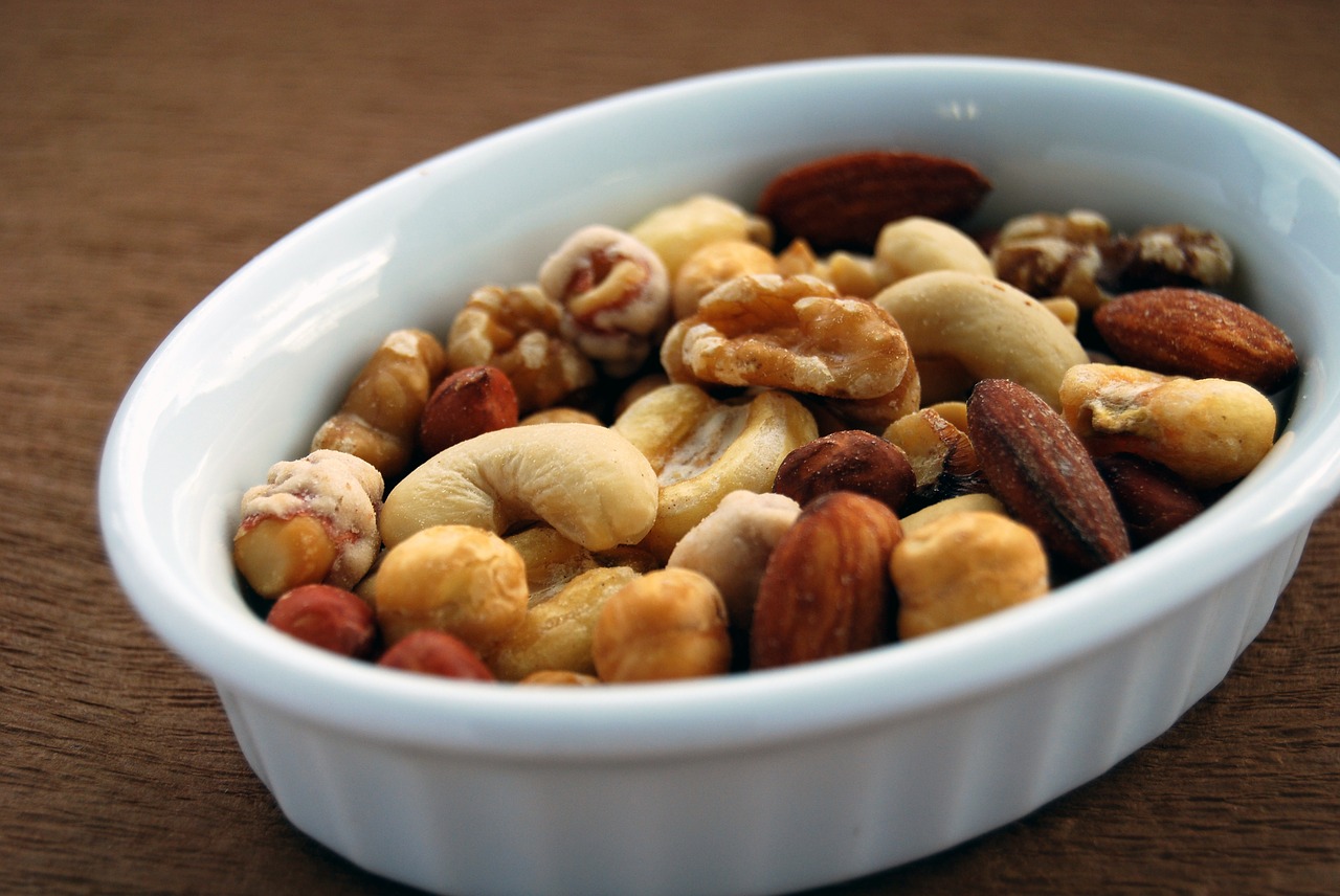 food nuts almond free photo