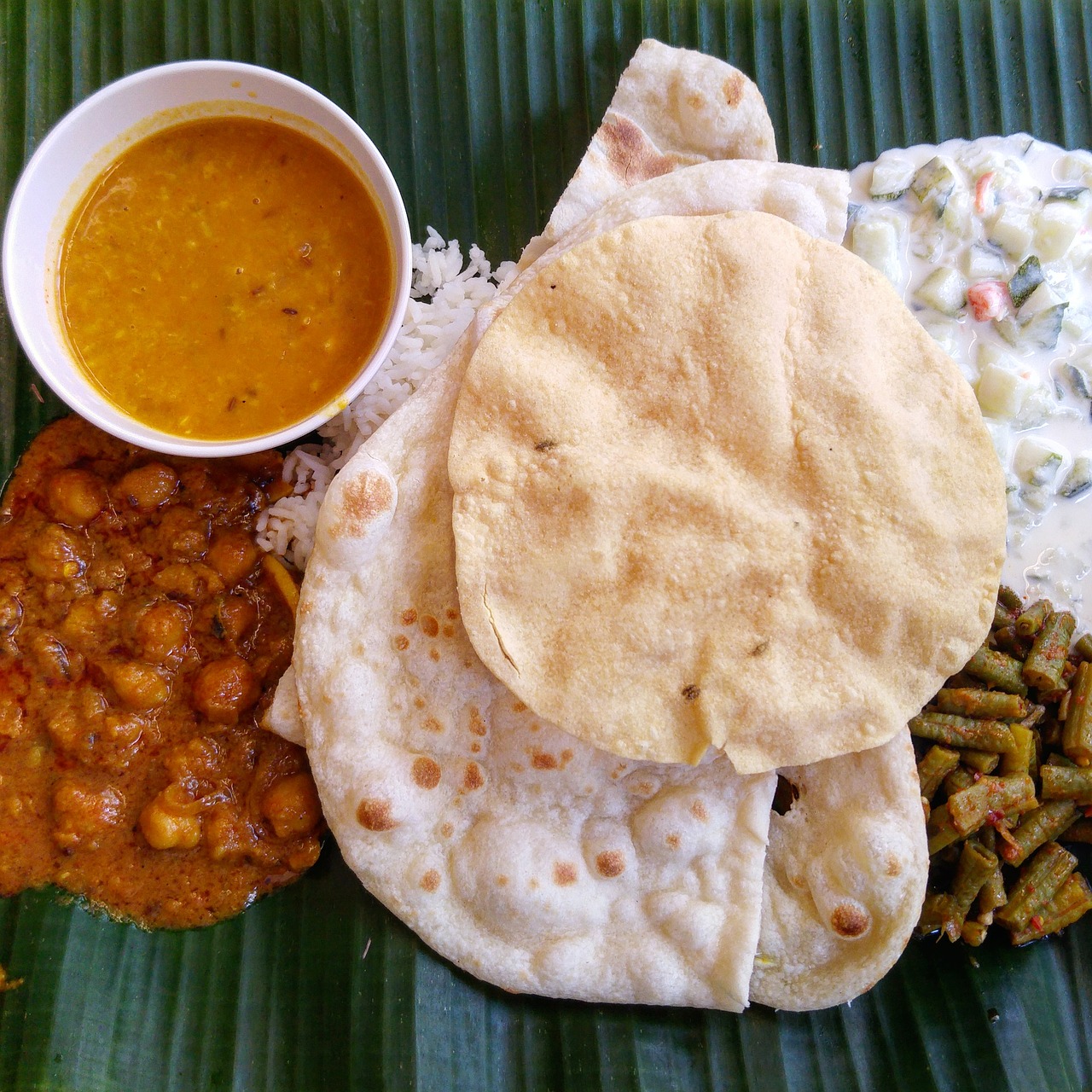food naan curry free photo